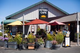 Estero Cafe - outside